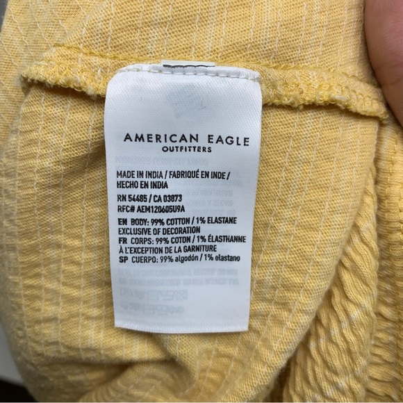 American Eagle Yellow Top - Picture 5 of 5